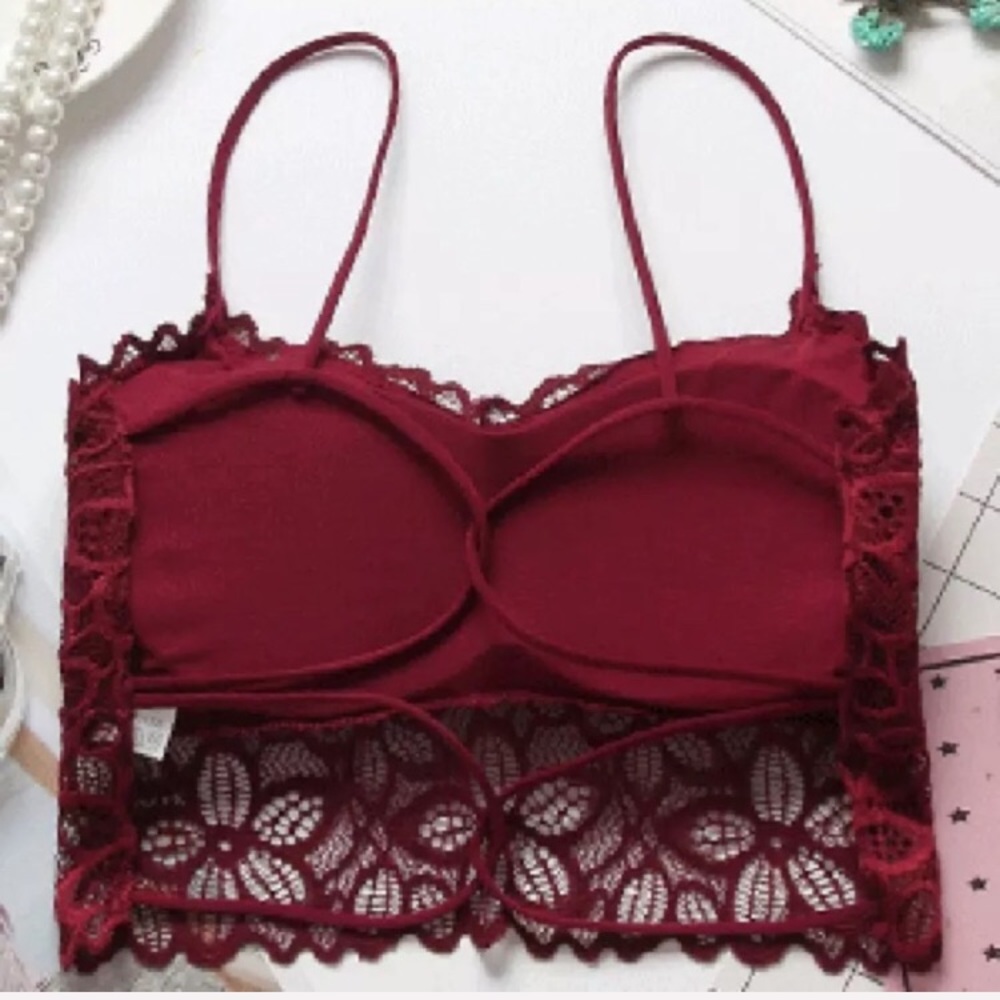 Lakinni ❃ Red Lace Bralette - Picture 4 of 8